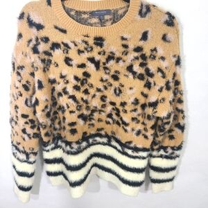 Madison Women's Size Small S Fuzzy Animal Print Crewneck‎ Pullover Sweater